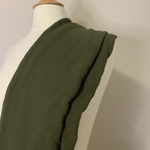 SOLD!! Multi-tie scarf / shirt - Picture 8 of 8